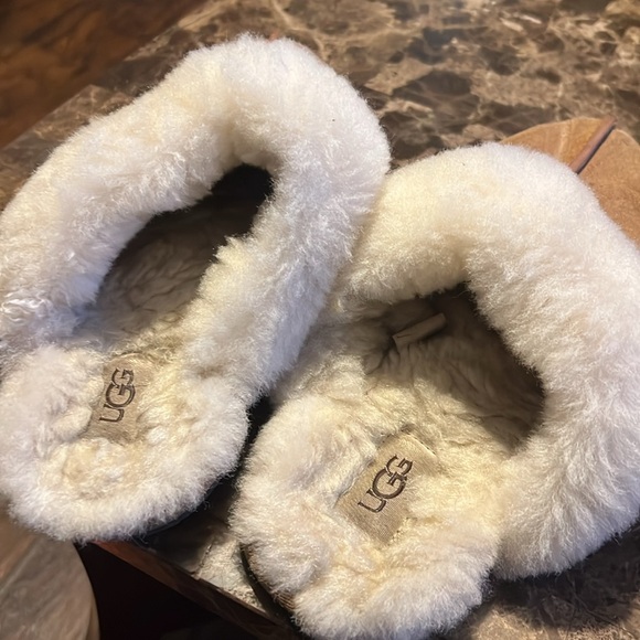 Ugg 🤩 - Picture 3 of 4
